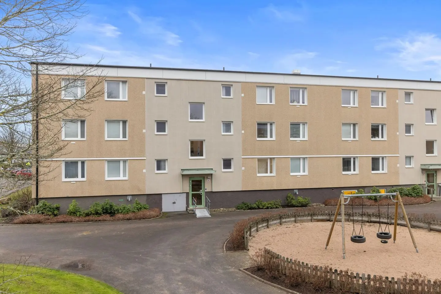 Lägenhet, Valhallagatan 66, Skara. Bild 1 av 12