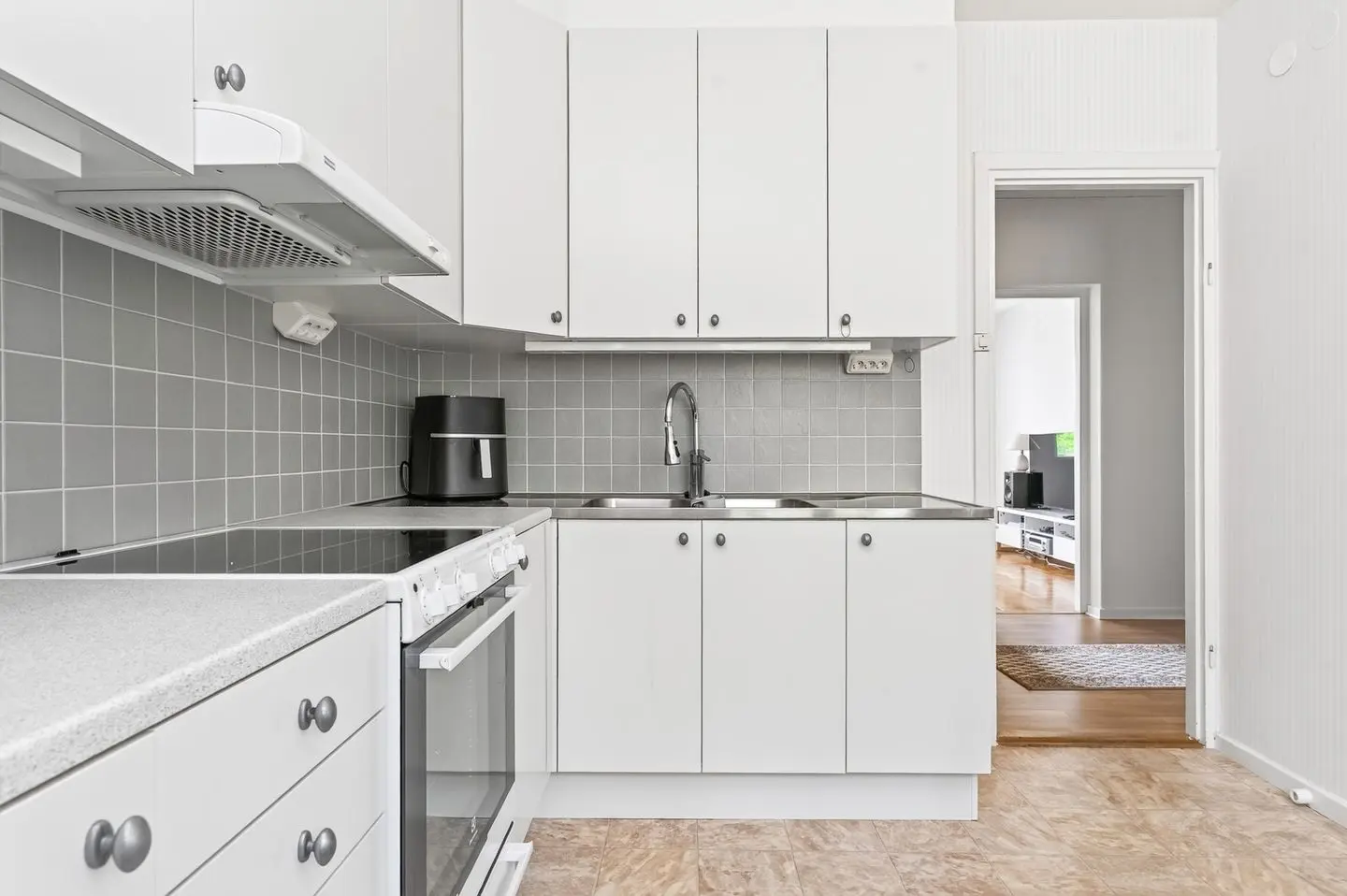 Bild 1 av 24 på Sandgatan 17 A