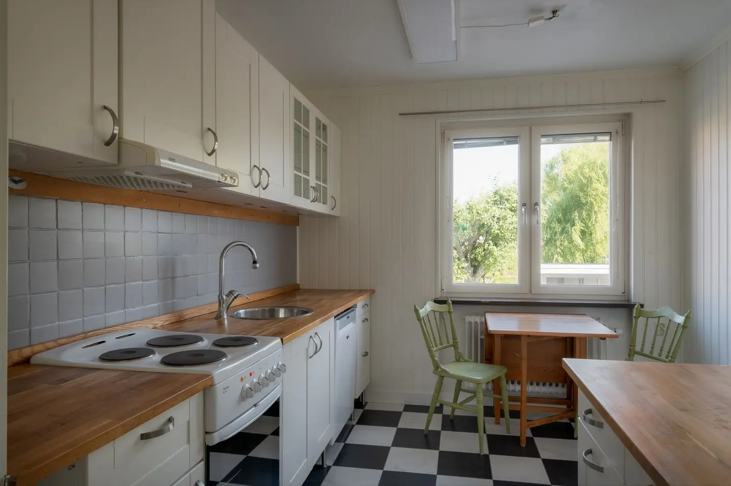 Bild 1 av 18 på Regeringsvägen 8 C