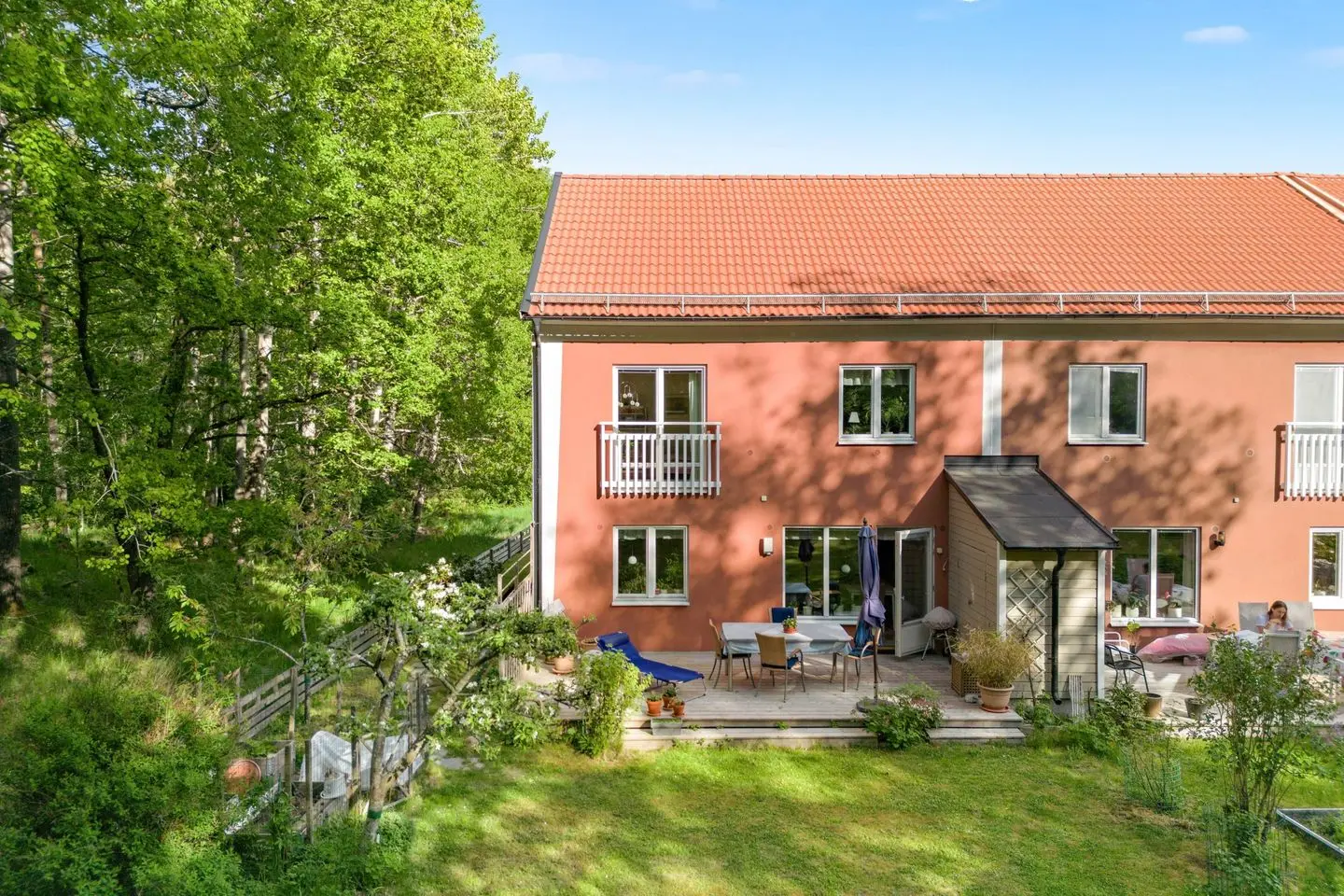Lägenhet, Budbärarvägen 69, Stockholm. Bild 1 av 46