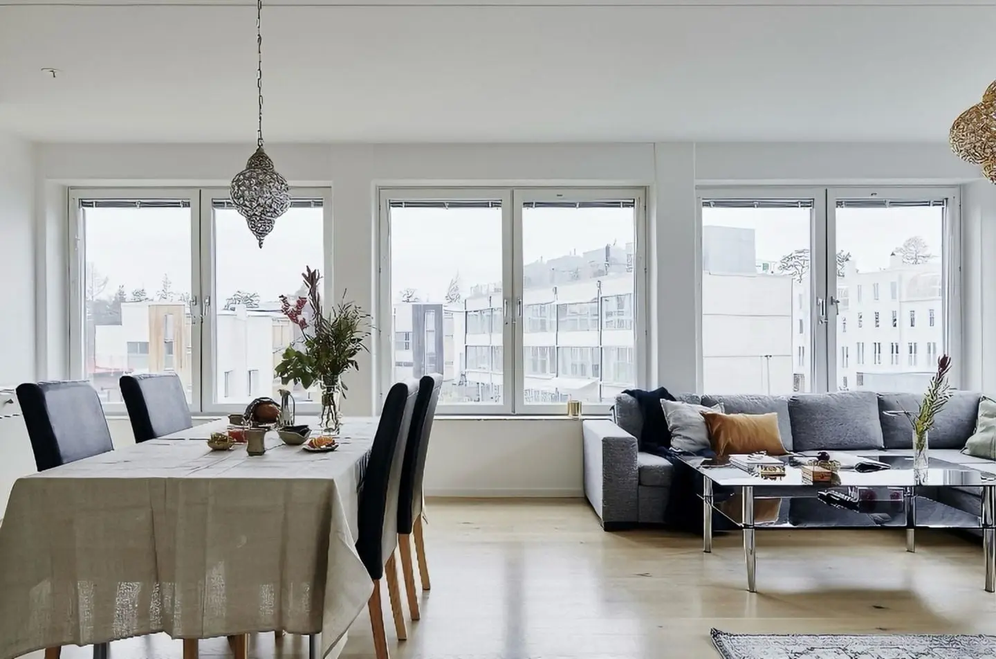 Lägenhet, Tollarevägen 55, Nacka. Bild 1 av 23