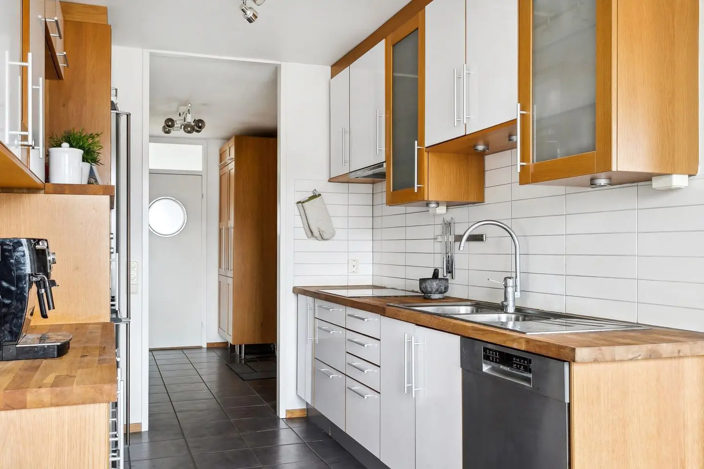 Apartment, Lillekärr norra 56, Göteborg. Photo 1 of 16