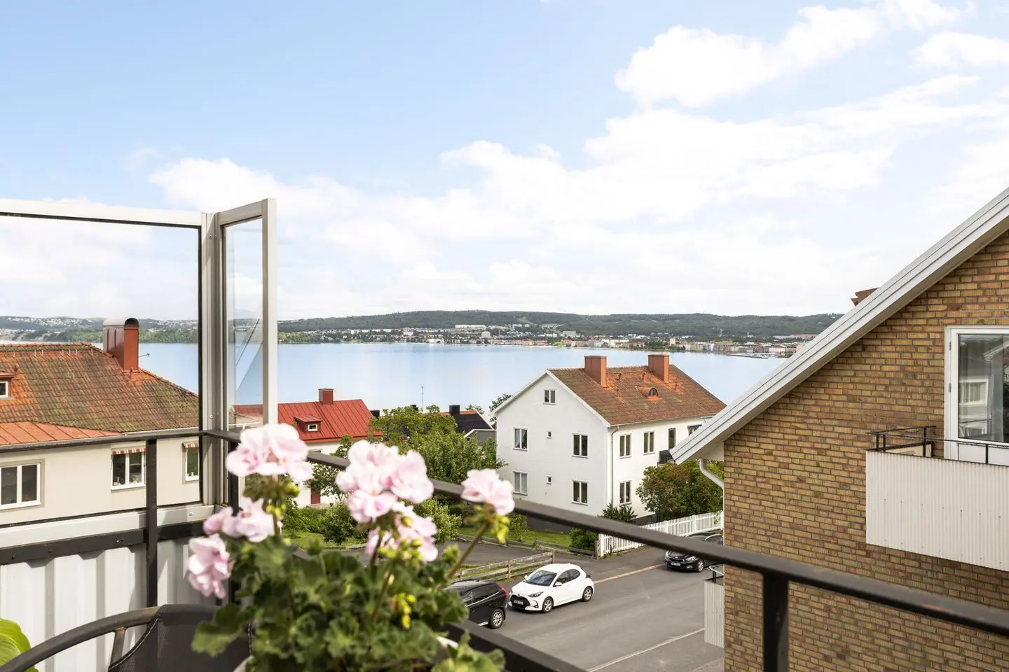 Lägenhet, Mäster Gudmunds väg 35, Jönköping. Bild 1 av 20