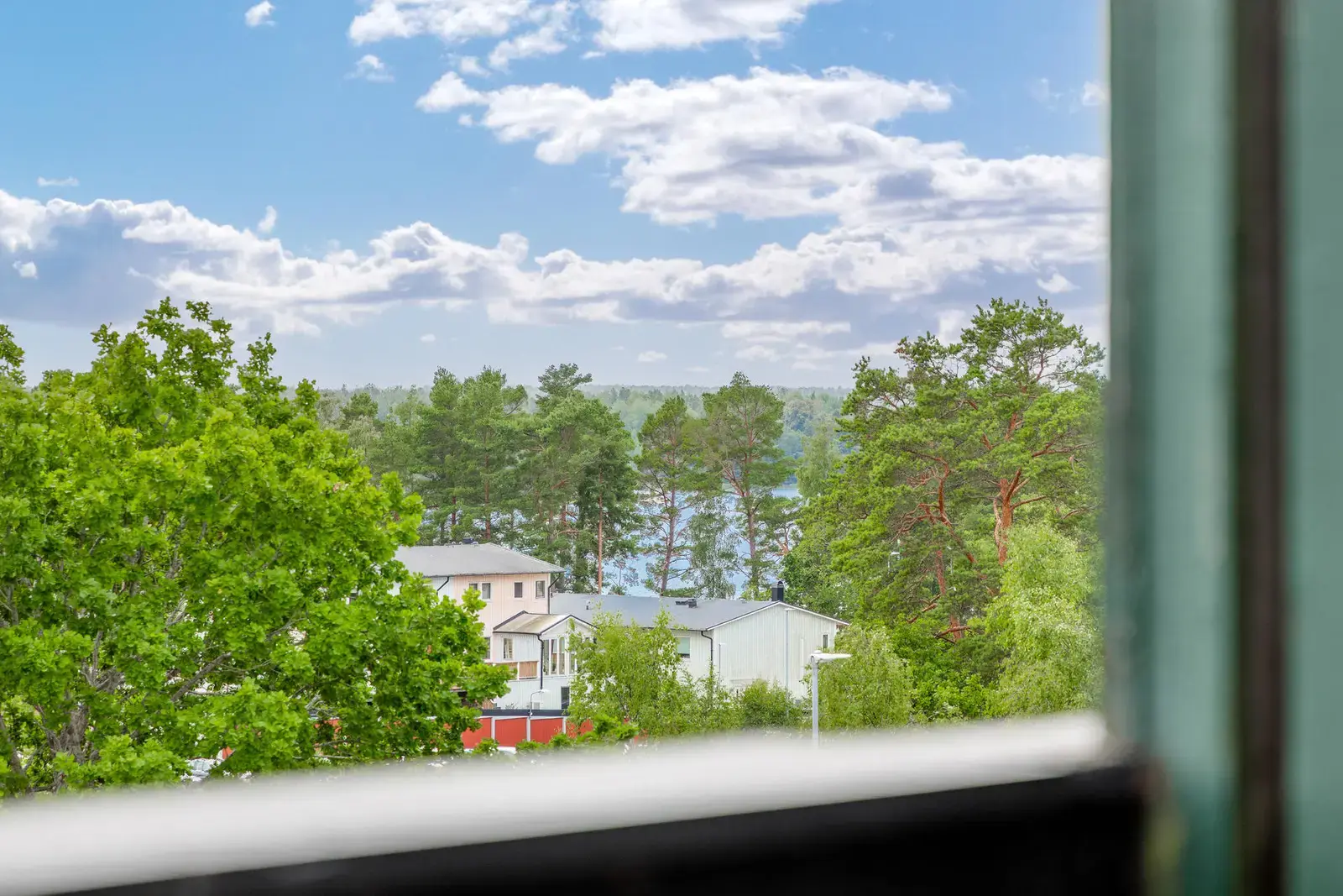 Bild 1 av 20 på Tallåsstigen 3