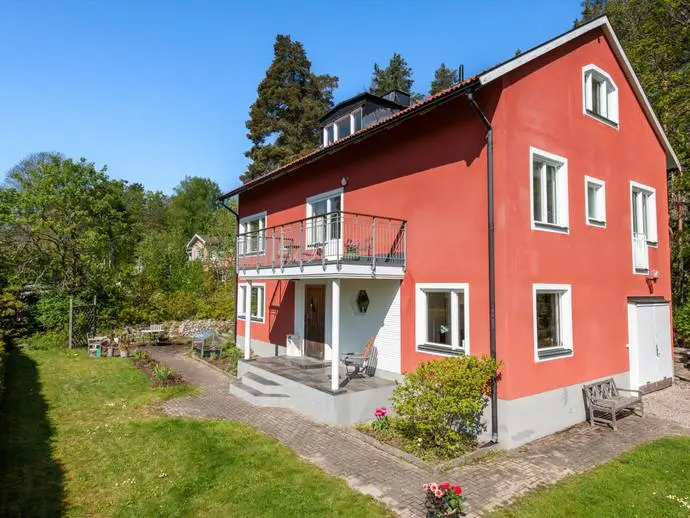 Bild 1 av 20 på Flottiljvägen 19
