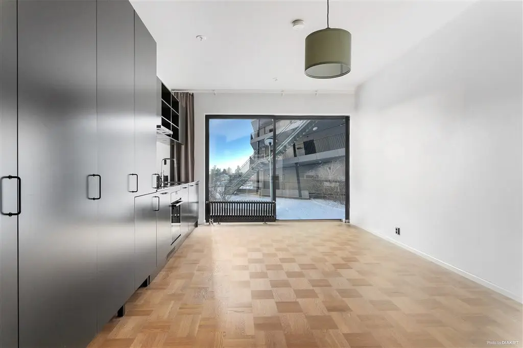 Apartment, Sollentunavägen 309, Stockholm. Photo 1 of 9