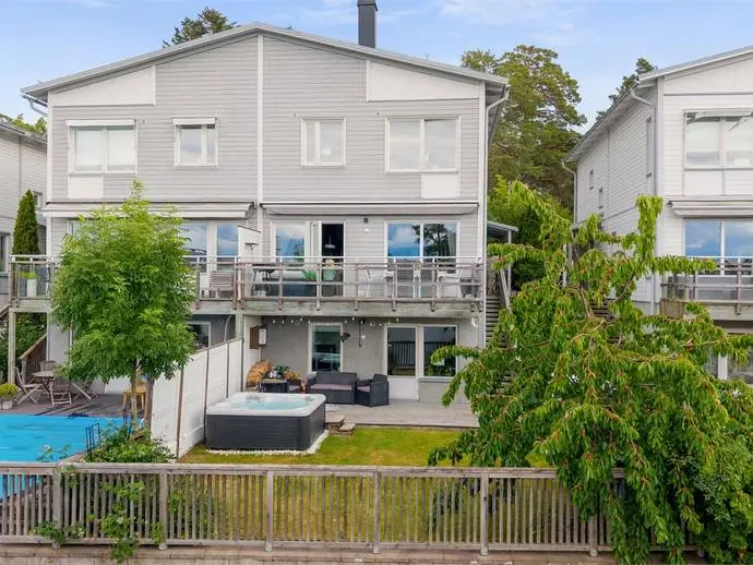 Apartment, Bankir Zethraeus väg 98. Photo 1 of 20