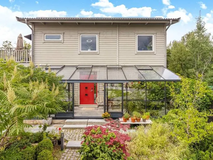 Bild 1 av 20 på Grönlingens väg 39