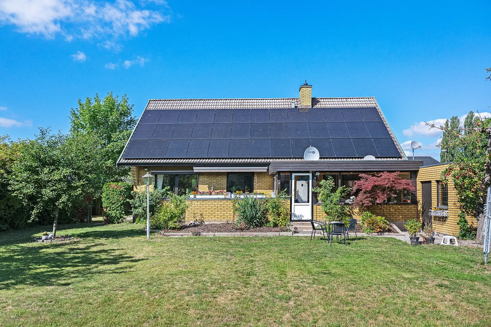 Villa, Kungshällagatan 37, Malmö. Bild 1 av 40