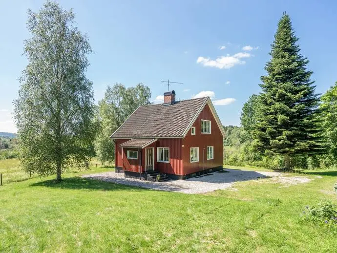 Bild 1 av 20 på Ödskölts-Berg 10