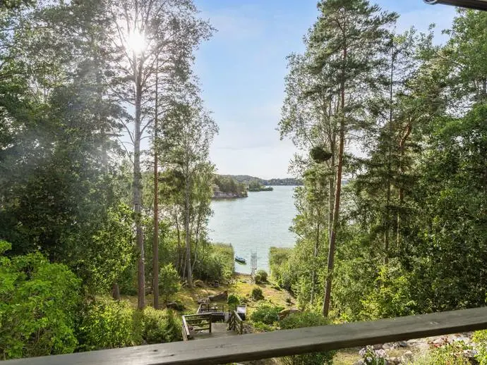 Bild 1 av 20 på Svinstad UDDEN 15