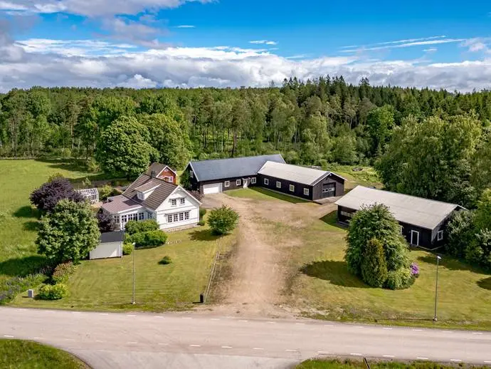 Image 1 of 20 of Klockarevägen 15