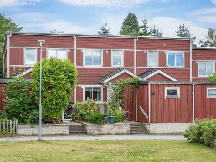 Par-/radhus, Villagatan 44. Bild 1 av 20