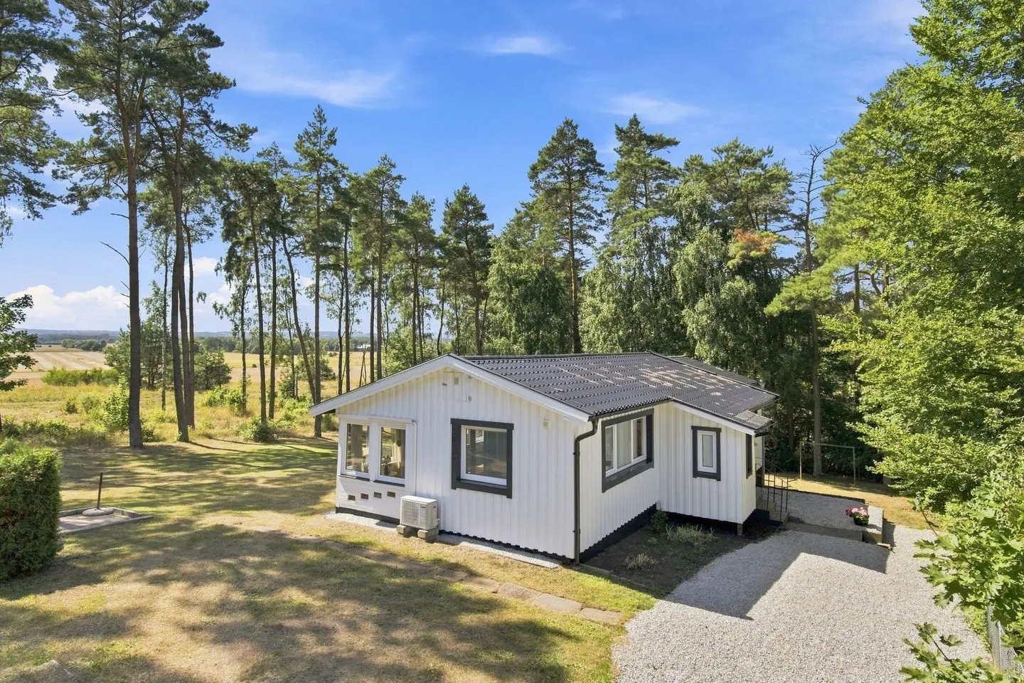 Villa, Orkidévägen 43, Sjöbo. Bild 1 av 26
