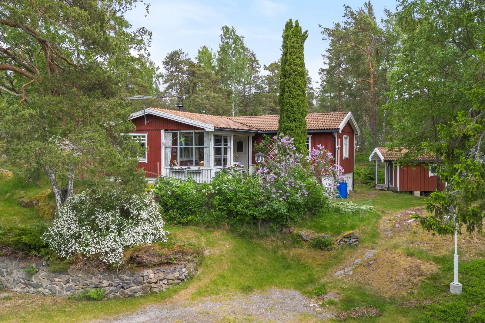 Bild 1 av 27 på Sjöbergavägen 23