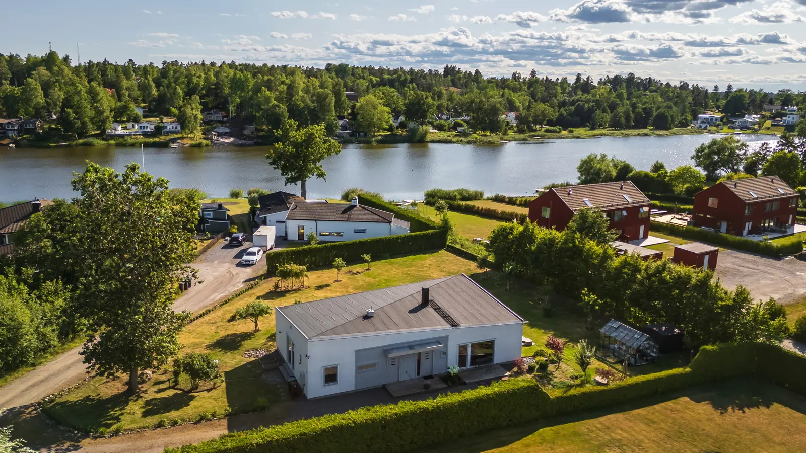 Villa, Torsby bäckväg 3, Värmdö. Bild 1 av 40