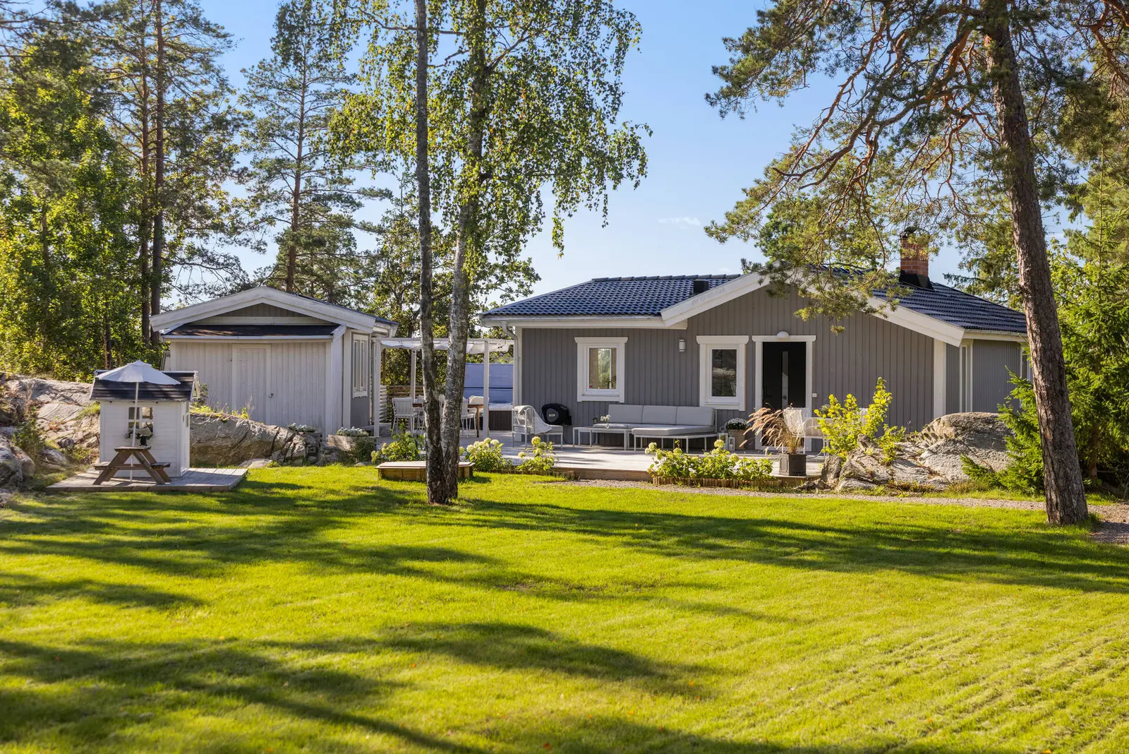 Bild 1 av 20 på Gökbacksvägen 12