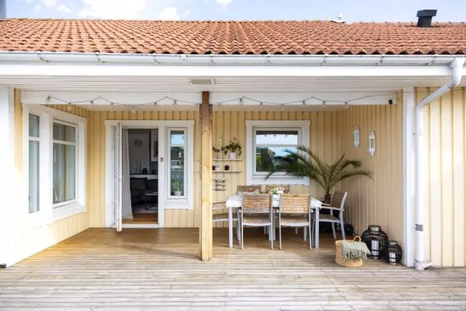 Villa, Knaplabacken 1, Karlskrona. Bild 1 av 23