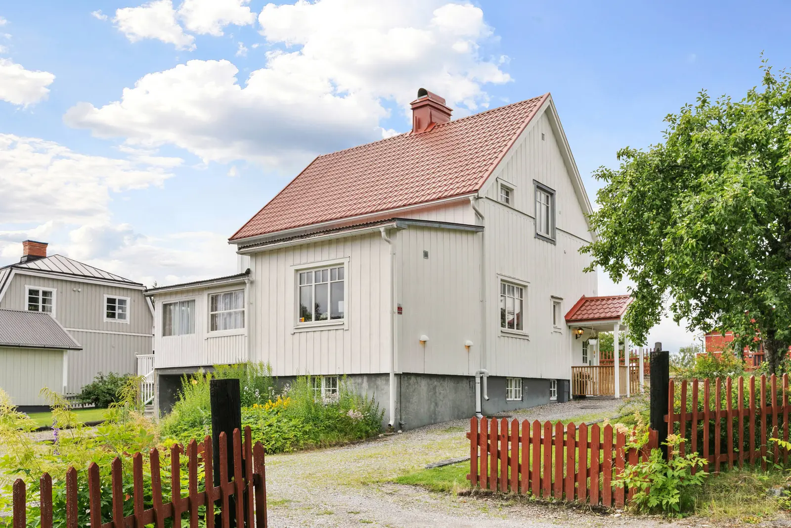 Image 1 of 20 of Klangvägen 42