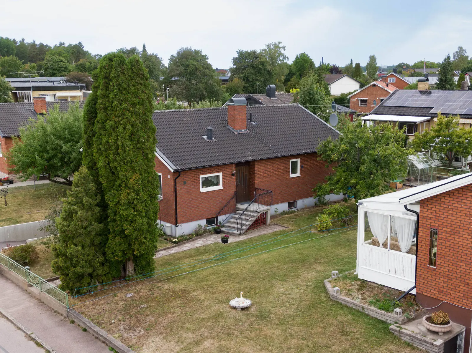 House, Magistervägen 3, Hallstahammar. Photo 1 of 20