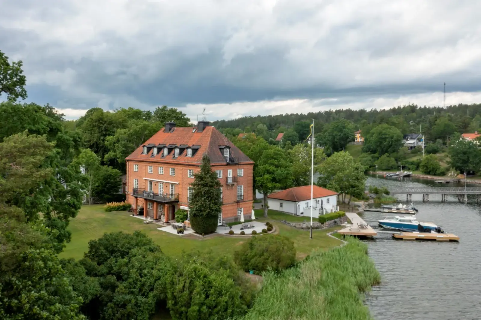 Lägenhet, Sjövägen 1, Nacka. Bild 1 av 40
