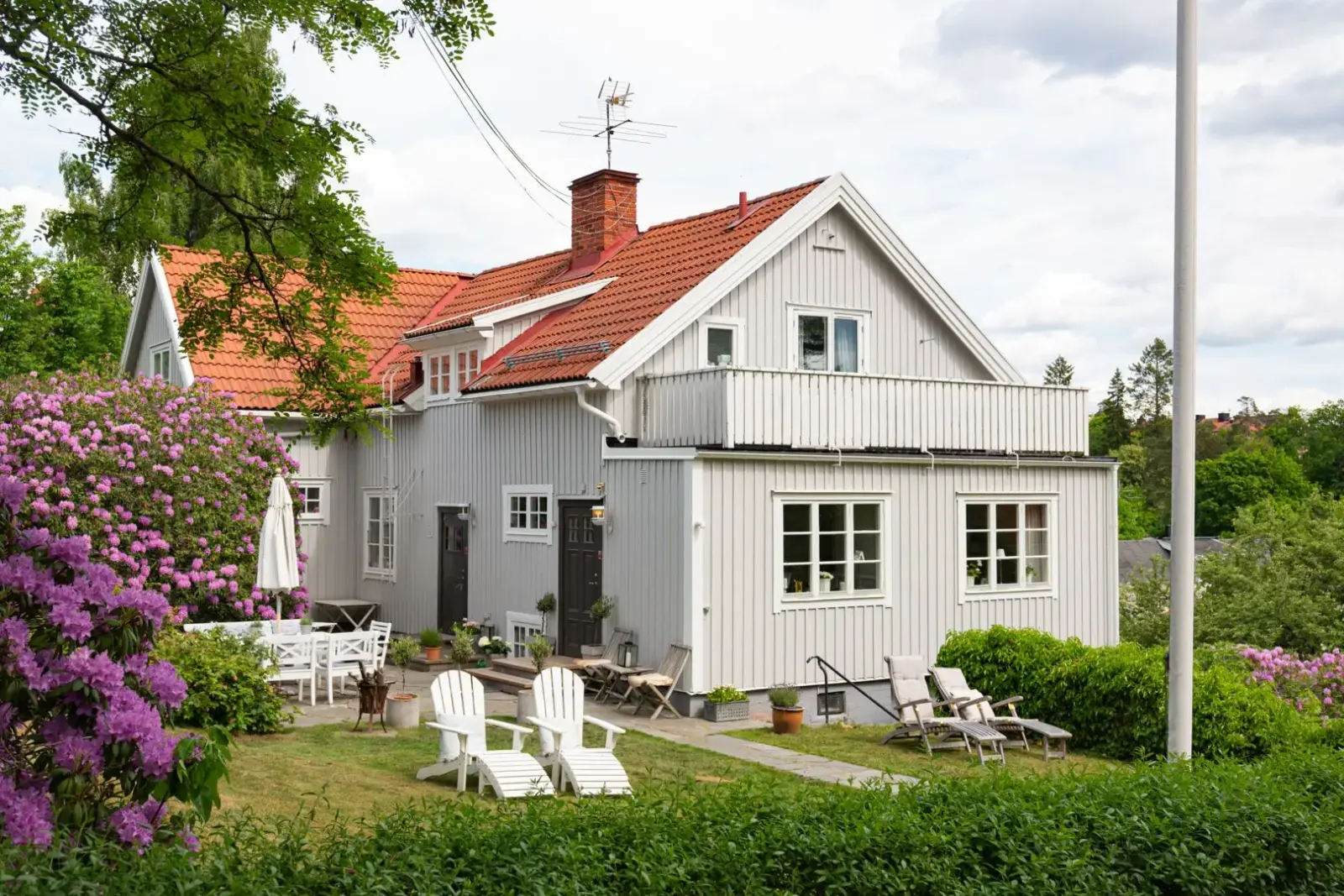 Image 1 of 29 of Törnrosvägen 43