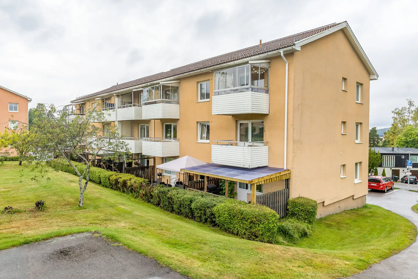 Bild 1 av 5 på Furuhällsgatan 22B