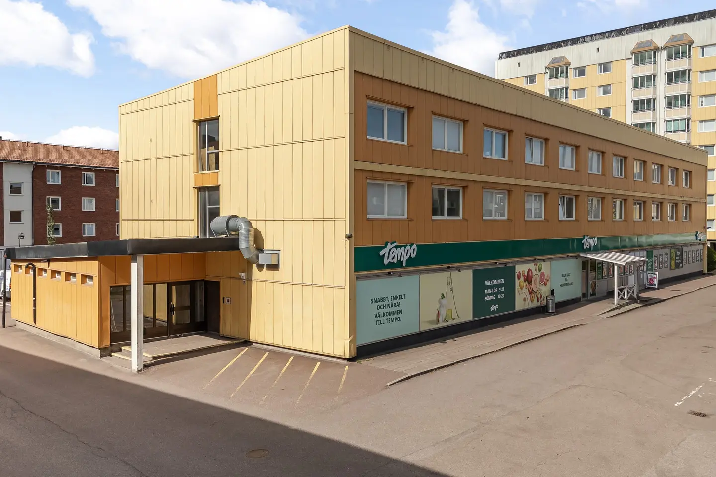 Bild 1 av 5 på Hagavägen 15