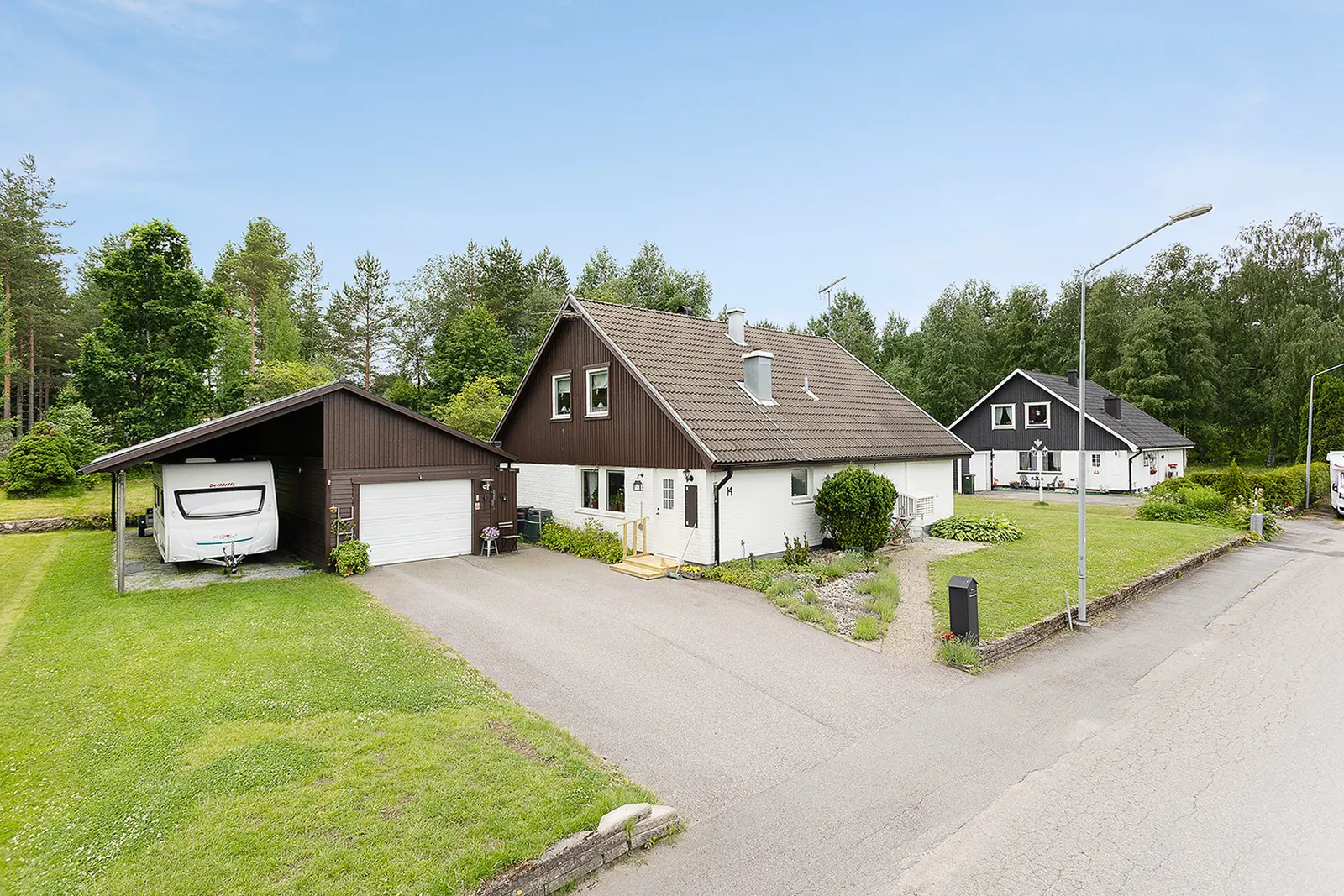 Bild 1 av 5 på Baronstigen 14