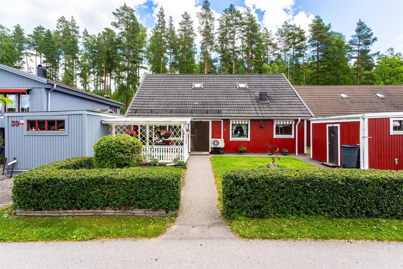 Villa, Christinelundsvägen 41. Bild 1 av 5