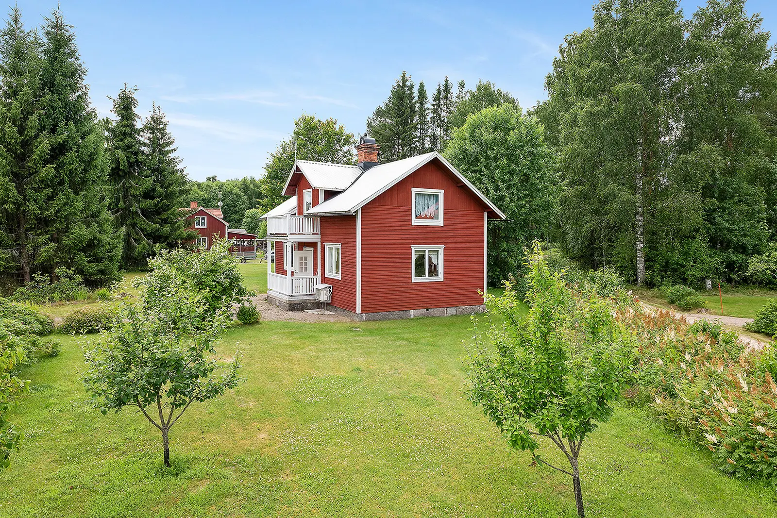 Bild 1 av 5 på Nämndemansvägen 6