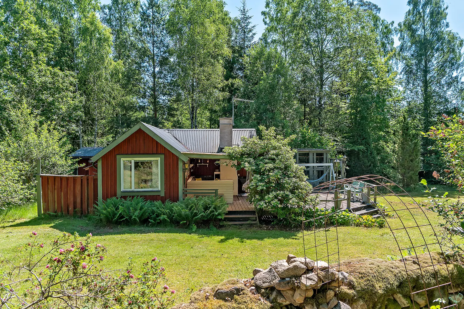 Fritidshus, Hunnamåla Stenlyckan, Tingsryd. Bild 1 av 5