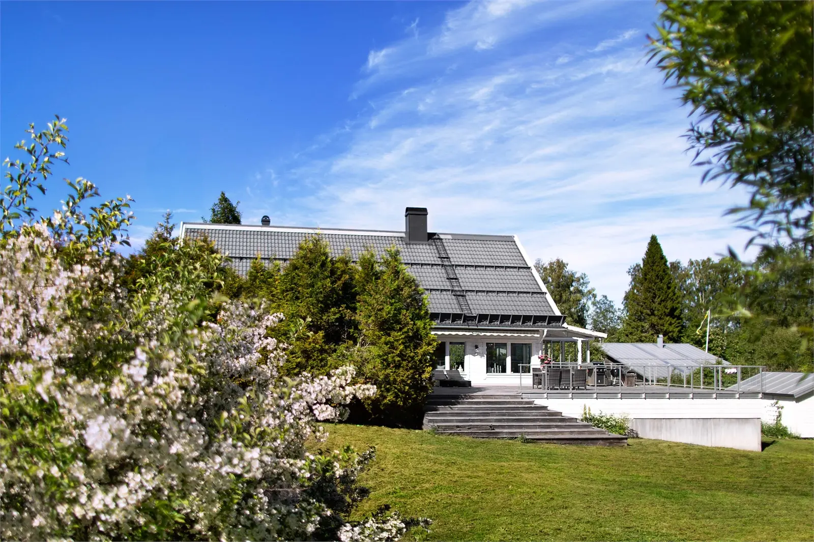 Villa, Nyängetsvägen 61, Örnsköldsvik. Bild 1 av 5