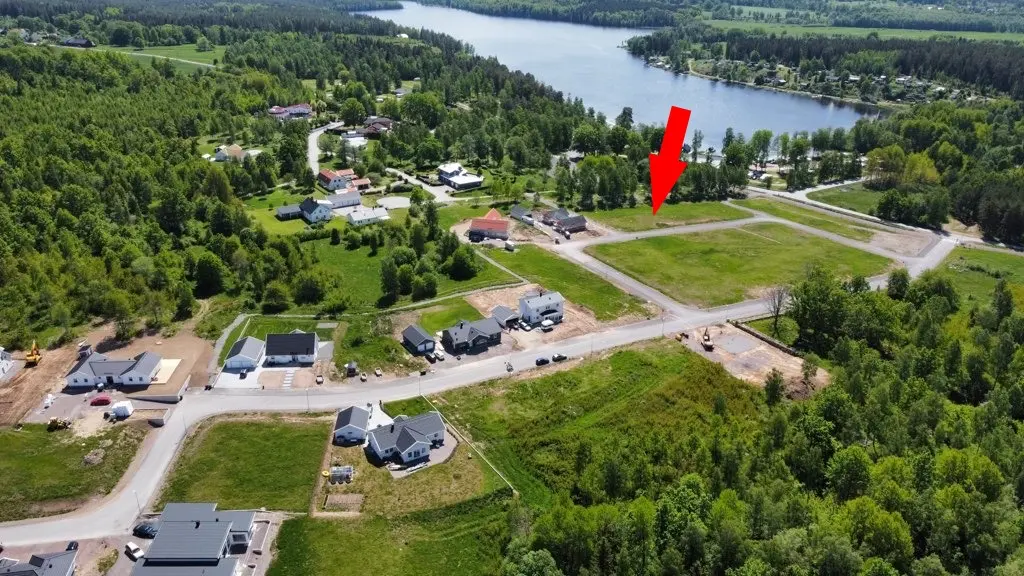 Bild 1 av 5 på Plommonvägen 10