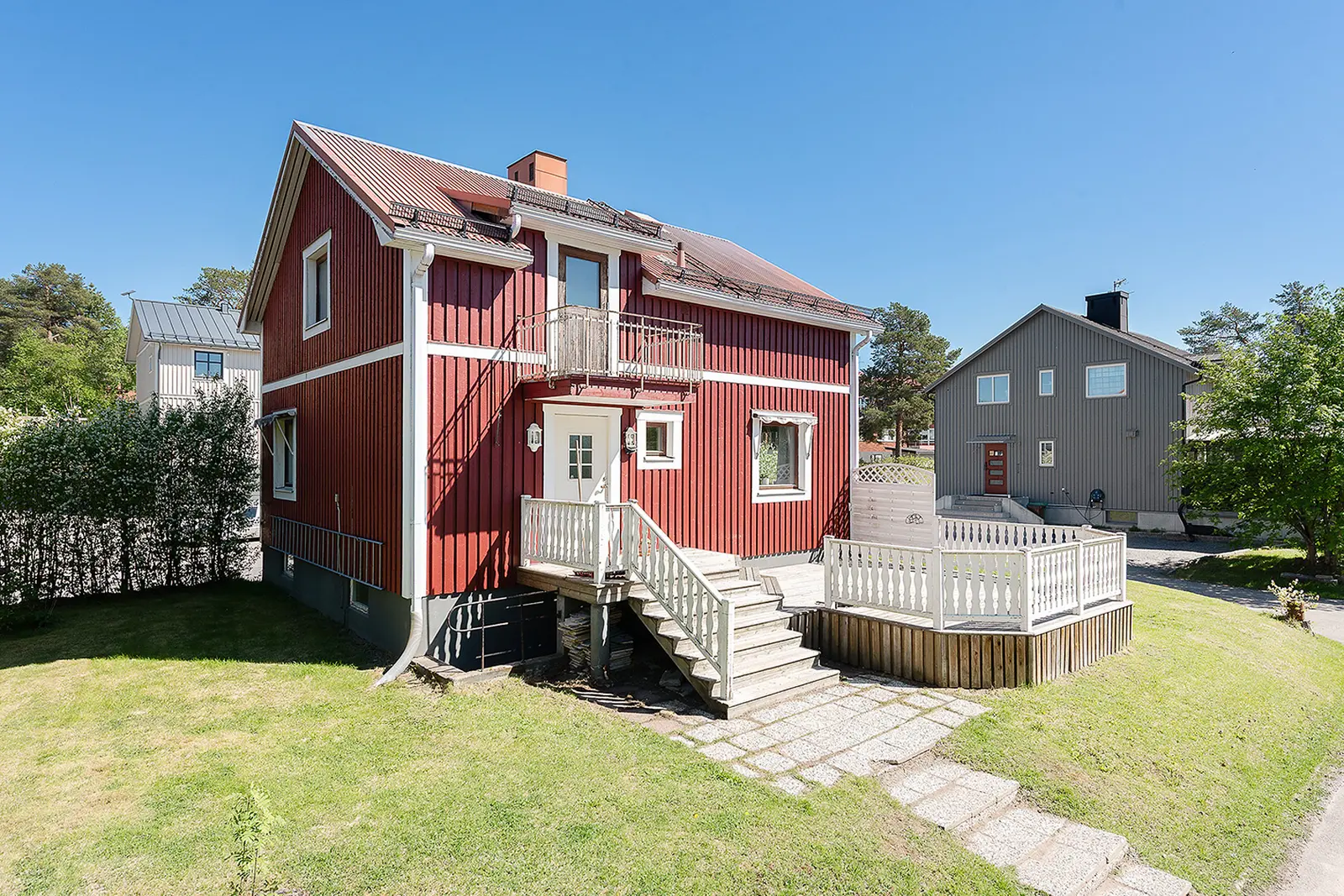 Image 1 of 5 of Valhallavägen 36
