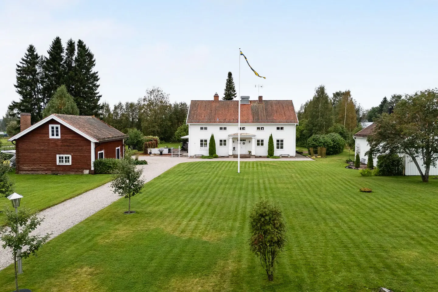Farm, Korsnäsvägen 6, 8 & 10, Vansbro. Photo 1 of 5