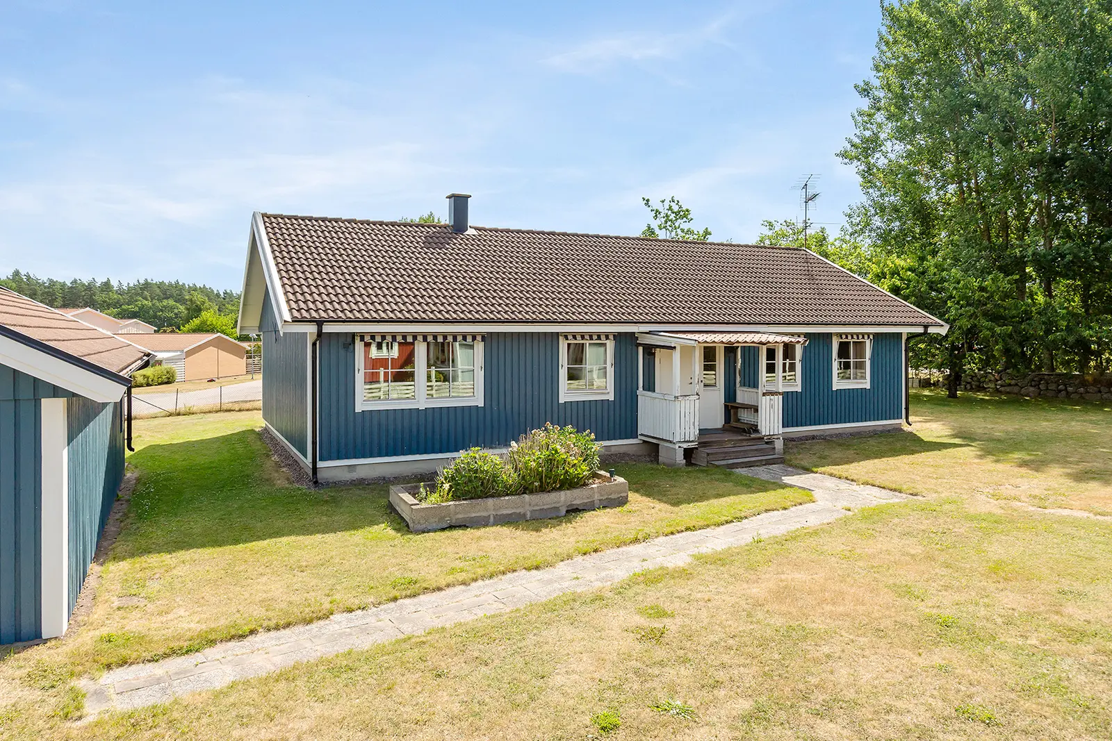 Bild 1 av 5 på Vita lammets väg 4