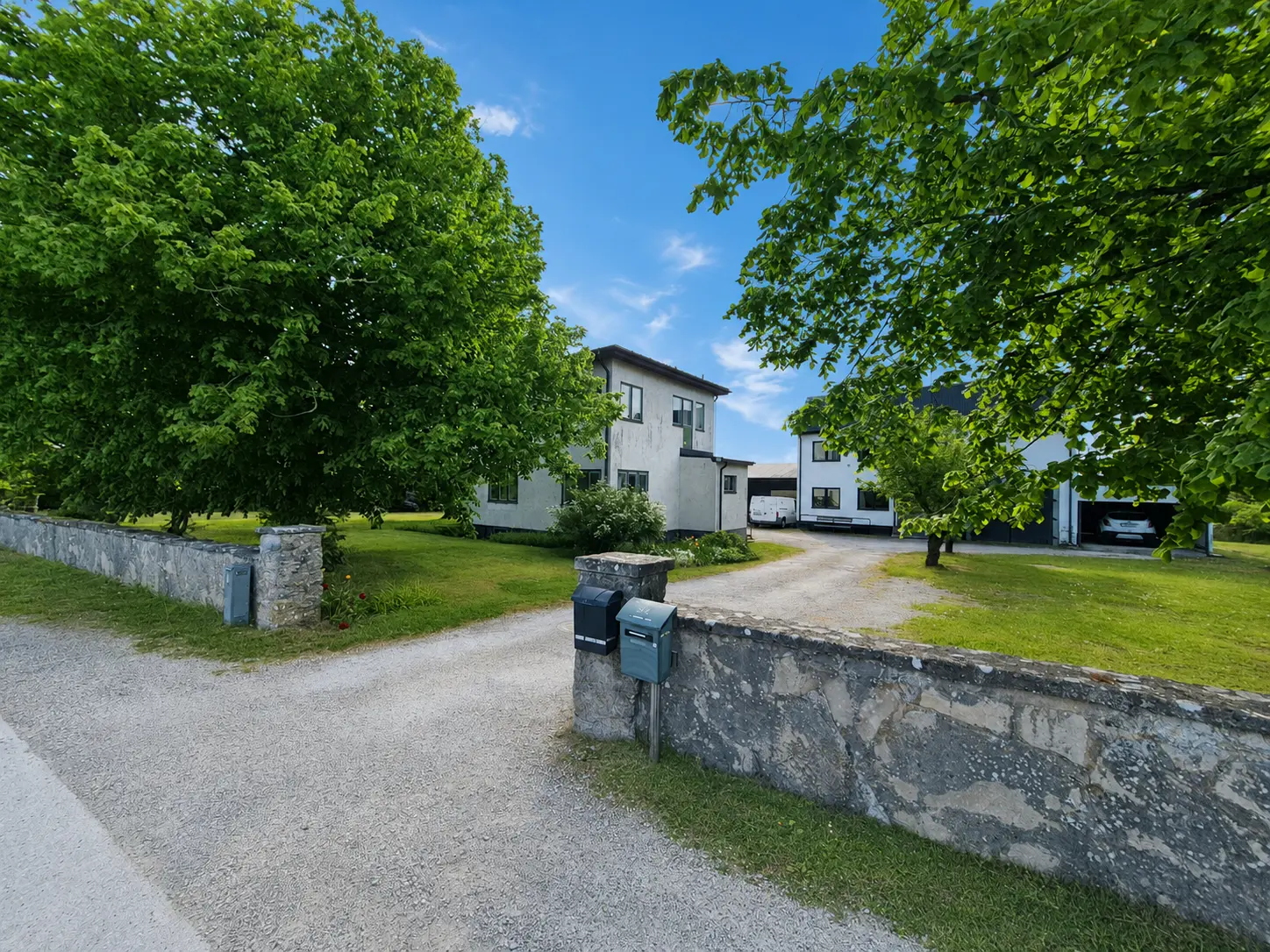Villa, Lummelundsväg 22, Gotland. Bild 1 av 5