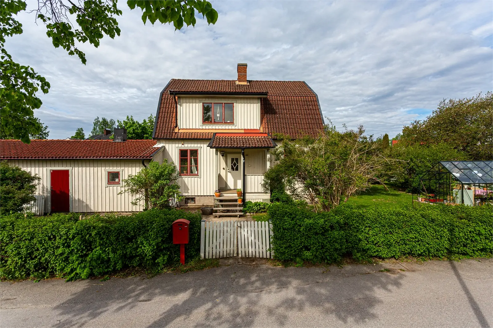 Bild 1 av 5 på Brunnsgatan 21