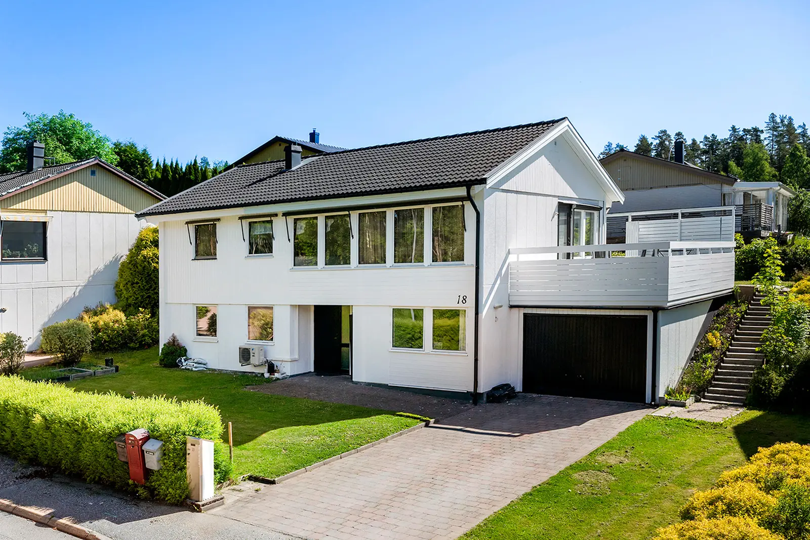 House, Väpnarvägen 18, Karlskoga. Photo 1 of 5