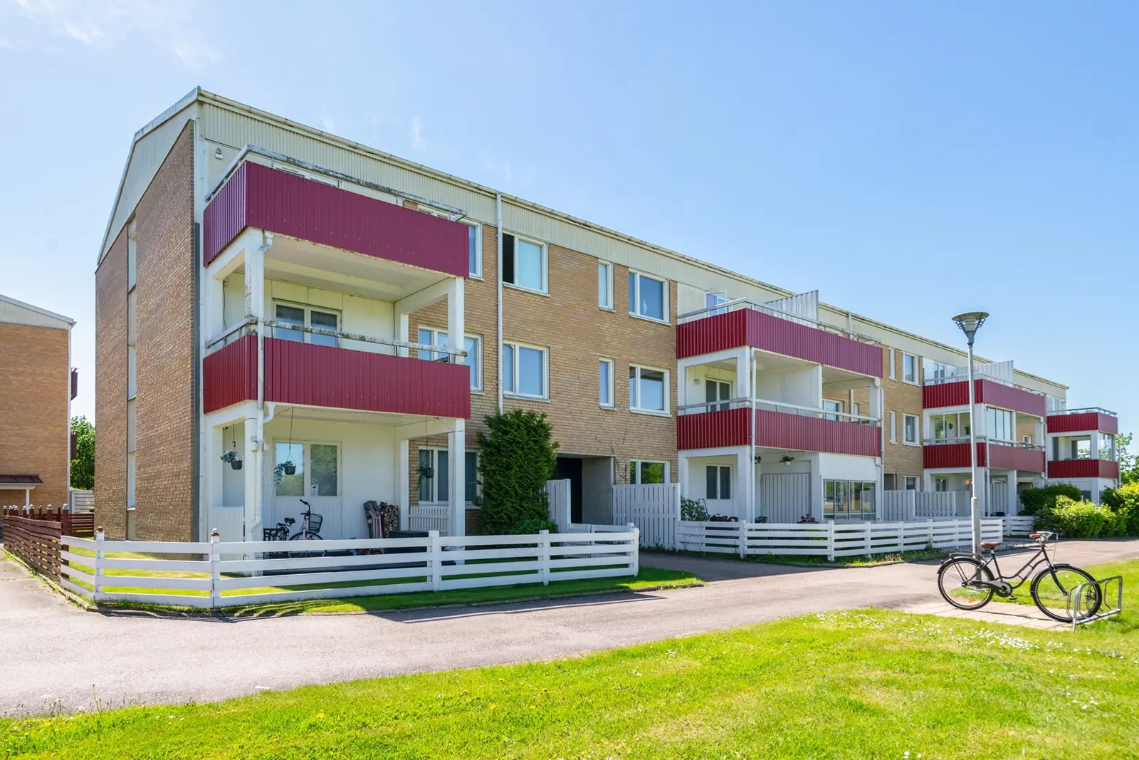 Bild 1 av 5 på Våren 14A