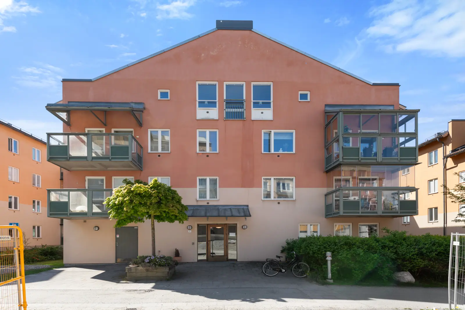 Lägenhet, Fritjof Thuns väg 7, Österåker. Bild 1 av 5