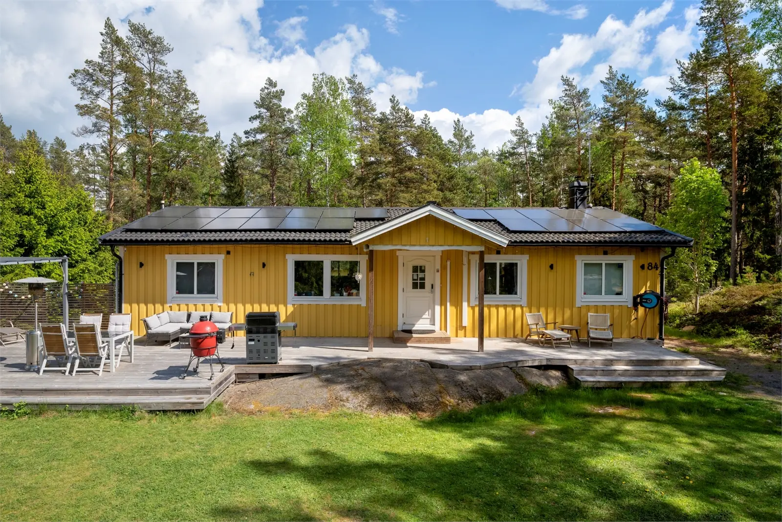 Image 1 of 5 of Gårdslötsvägen 84