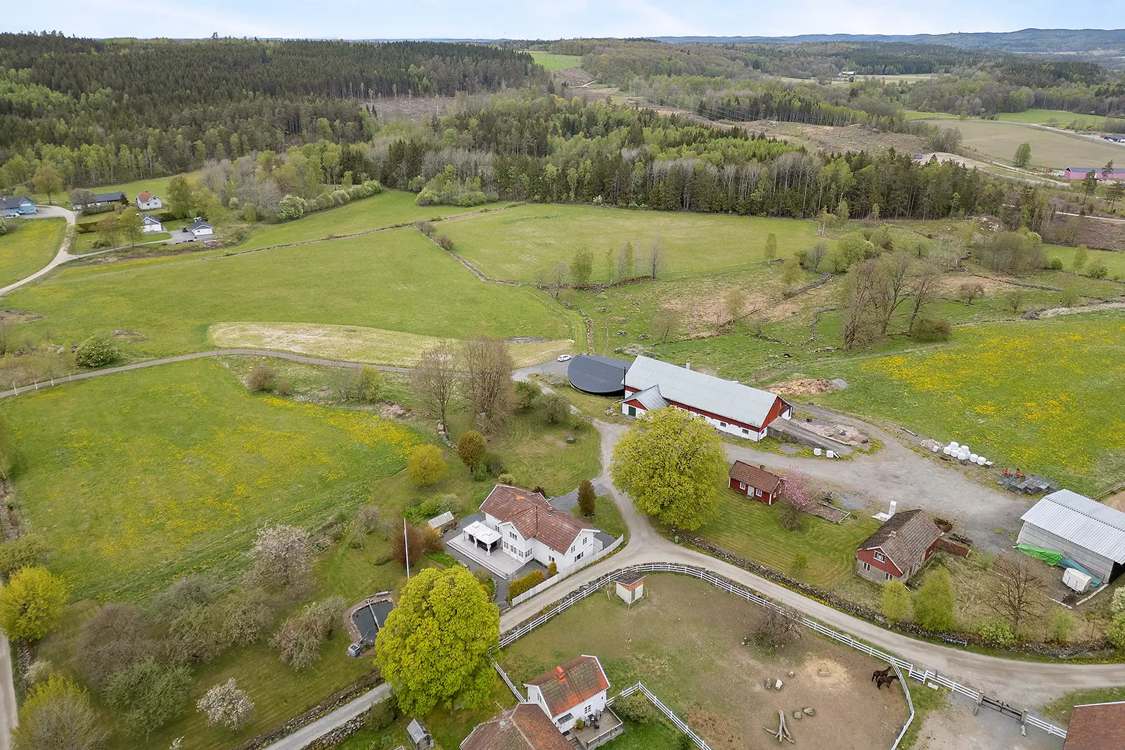 Bild 1 av 5 på Höga Jonsgård