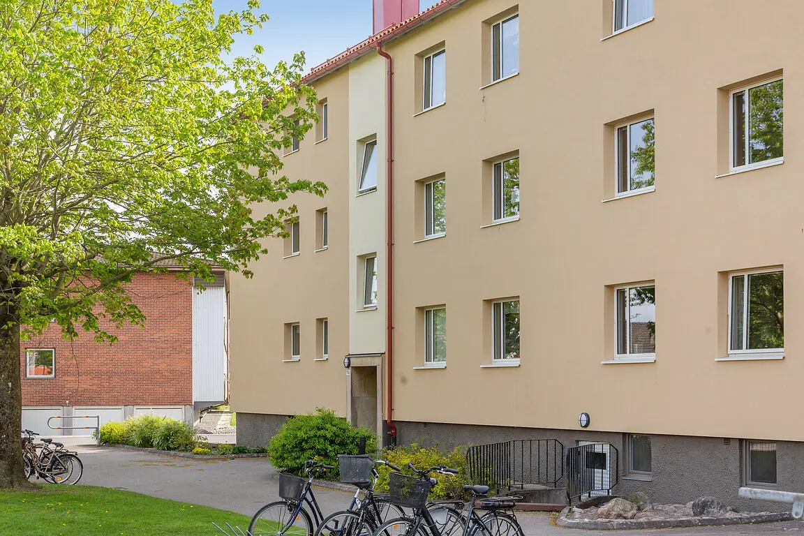 Lägenhet, Hertings Allé 11B, Falkenberg. Bild 1 av 5