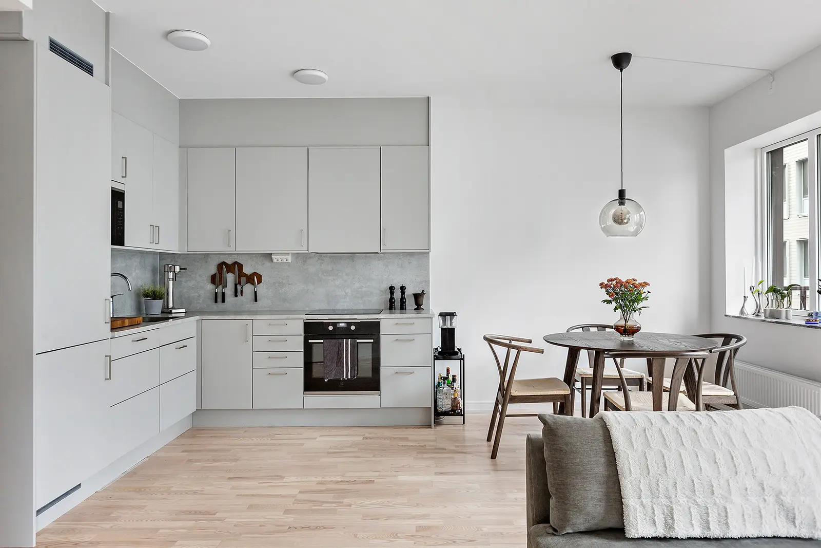 Apartment, Karlavagnsgatan 1, Göteborg. Photo 1 of 5