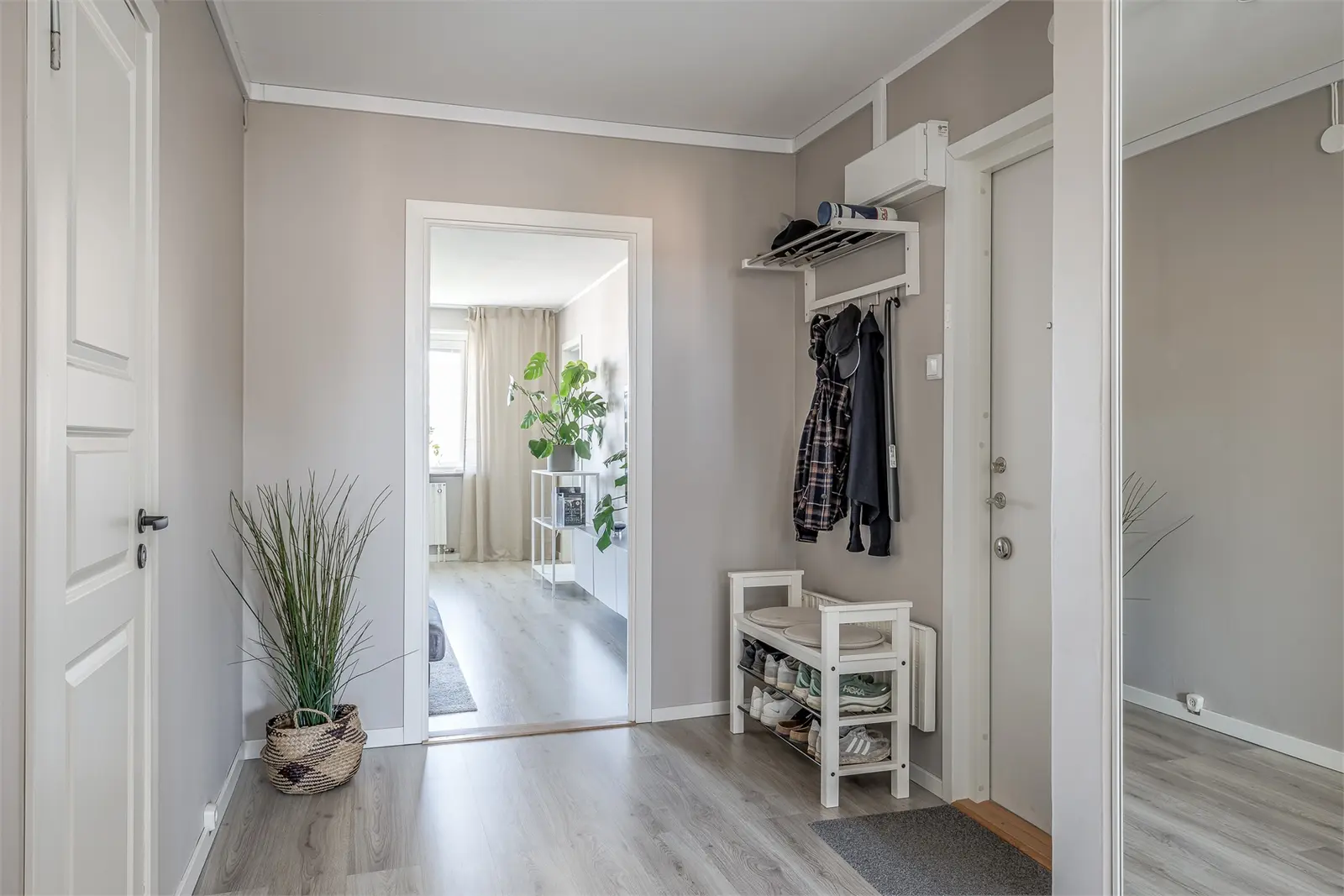 Bild 1 av 5 på Stora Trädgårdsgatan 38