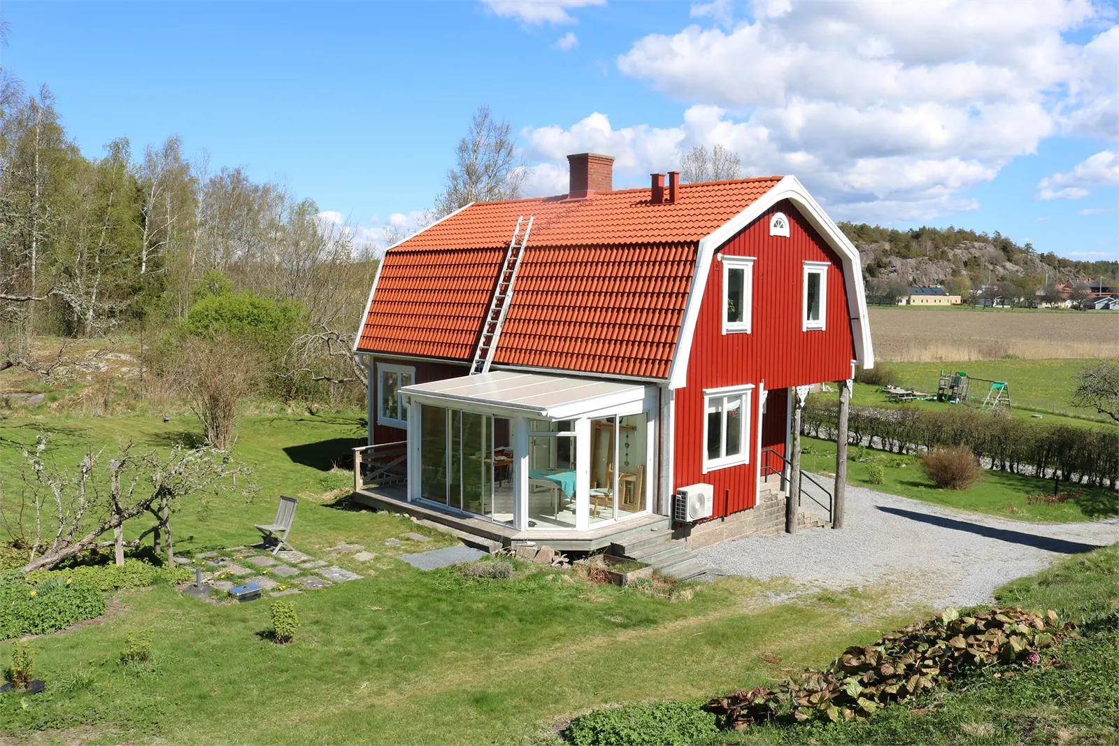 Villa, Kalvskinn Lyckeberg, Tanum. Bild 1 av 5