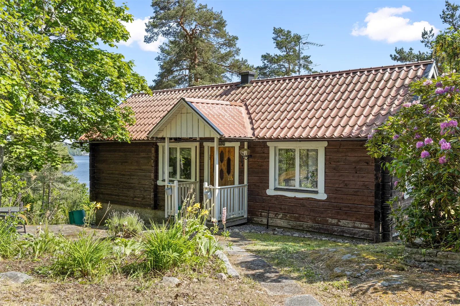 Image 1 of 5 of Murgrönevägen 54