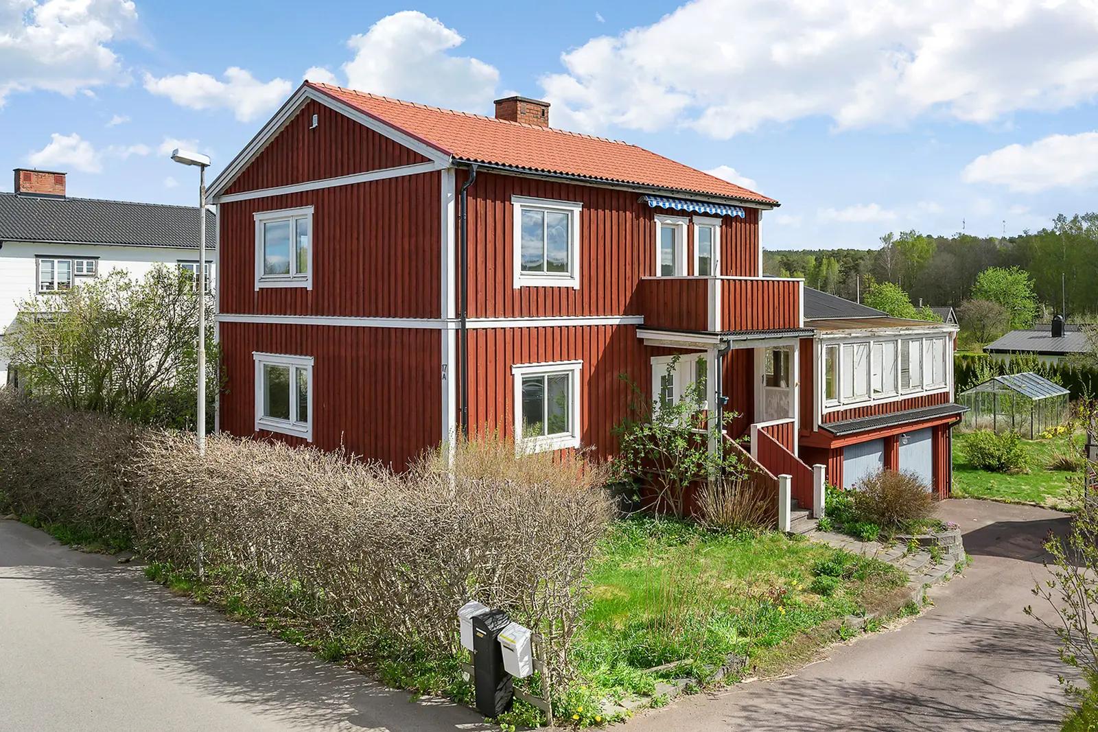 Bild 1 av 5 på Smedbyvägen 17 A